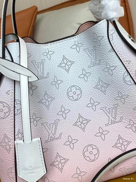 LOUIS VUITTON HINA PM 0803